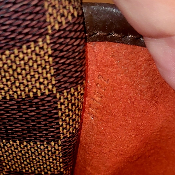 Louis Vuitton Damier Ebene Sarria Horizontal - Picture 8 of 10